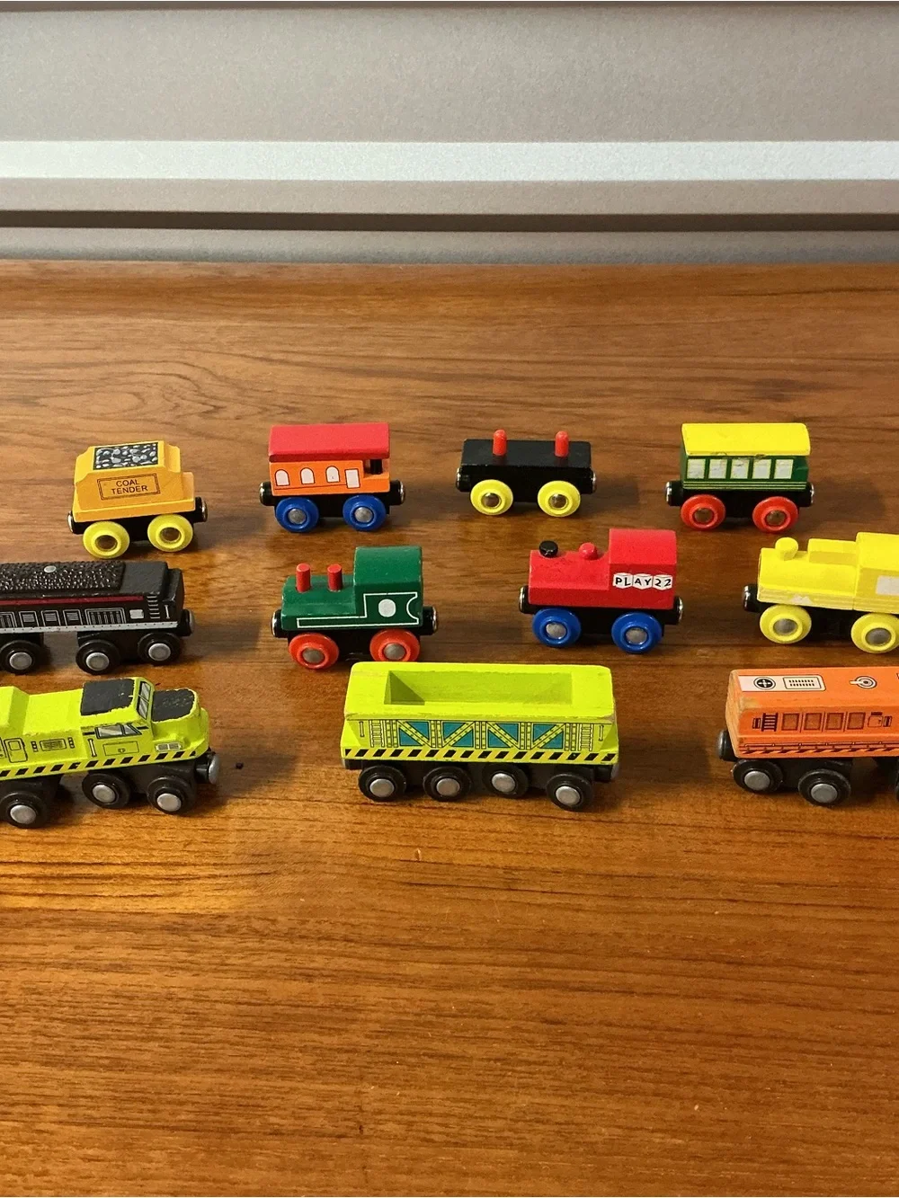 Mixed Lot Wooden Train Engine Cars Battat Unbranded Lot 0f 11